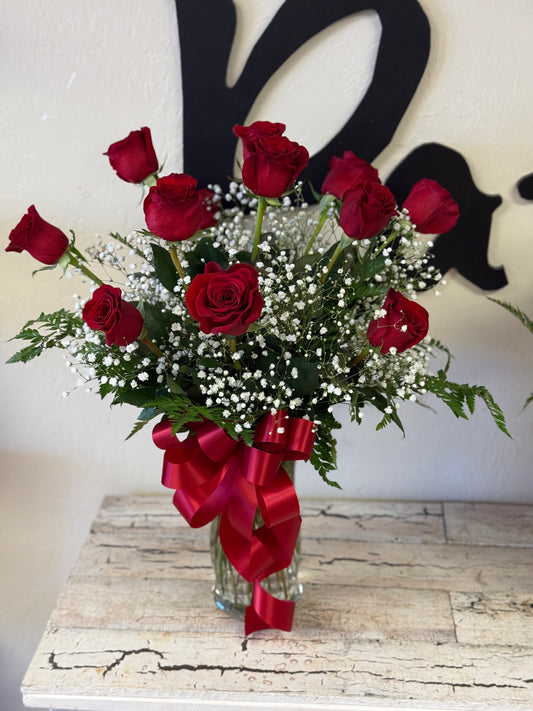 Classic Dozen Red Roses